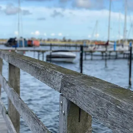 Am Südstrand Auf Fehmarn, Hafenblick *